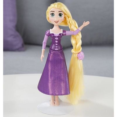 Poupées 28 cm Jasmine et Raiponce + dressing - Disney Princesses Hasbro :  King Jouet, Barbie et poupées mannequin Hasbro - Poupées Poupons
