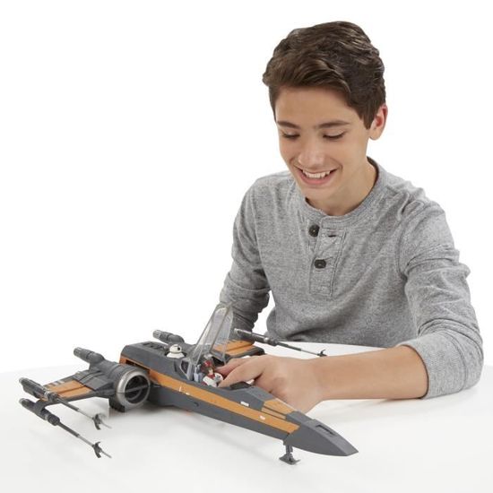 Figurine Cinéma B3953eu40 Stars Wars Le Vaisseau X-Wing de Poe Dameron 