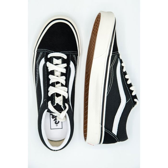 Baskets VANS UA Old Skool Noir Blanc Mixte Tige en toile Talon plat Lacets Achat Vente Baskets VANS UA Old Skool Noir Blanc Mixte Tige en toile Talon plat Lacets Cdiscount